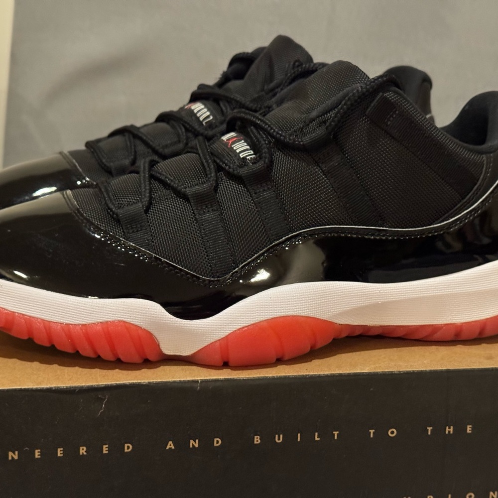 Nike Air Jordan 11 Retro Low Bred (2025)